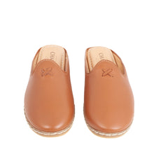 Load image into Gallery viewer, Camel Mules - Women&#39;s - Charix Shoes