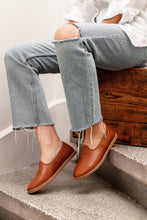 Load image into Gallery viewer, Camel - Women&#39;s - Charix Shoes