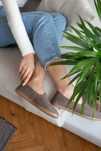 Load image into Gallery viewer, Graphite - Women&#39;s - Charix Shoes